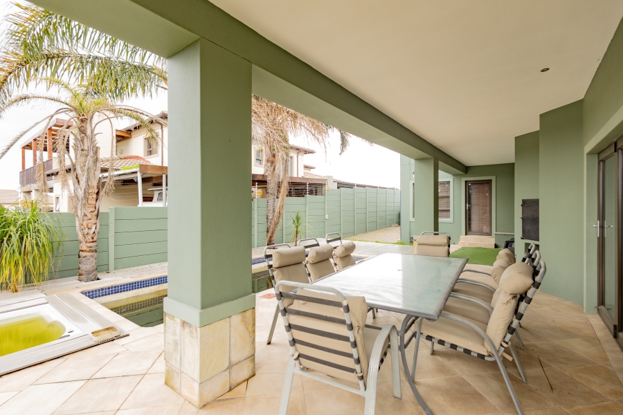 5 Bedroom Property for Sale in Haasendal Western Cape